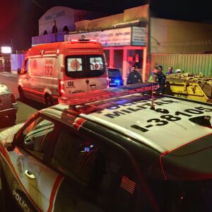 Mulher é esfaqueada e sofre ferimentos graves no bairro Santa Felícia