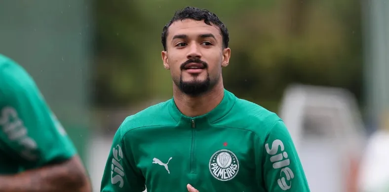 Palmeiras monitora a recuperação do lateral Jefté após cirurgia