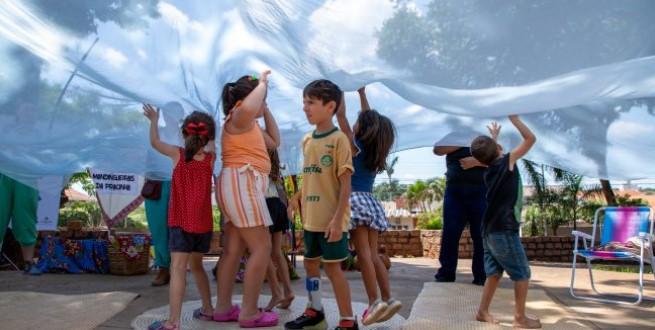 “Quintal de Fulô” transforma espaço em ambiente de brincadeiras e descobertas em Araraquara