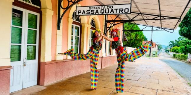 Trupe do Quintal leva acrobacias, malabares e interação ao público em Araraquara