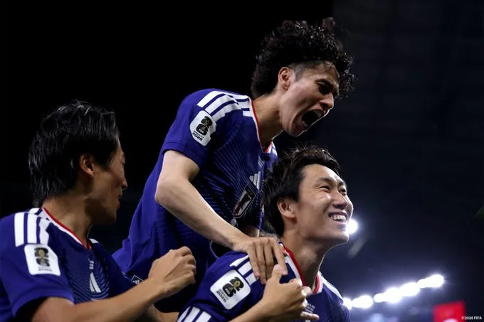 Japão goleia Tunísia por 4 a 0 em partida histórica da Copa do Mundo