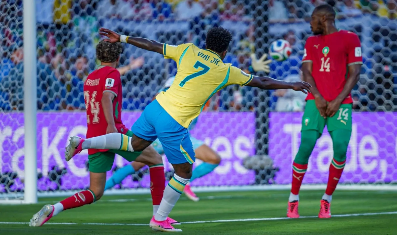 Vinícius Júnior analisa empate do Brasil e aponta desafios do gramado na Copa