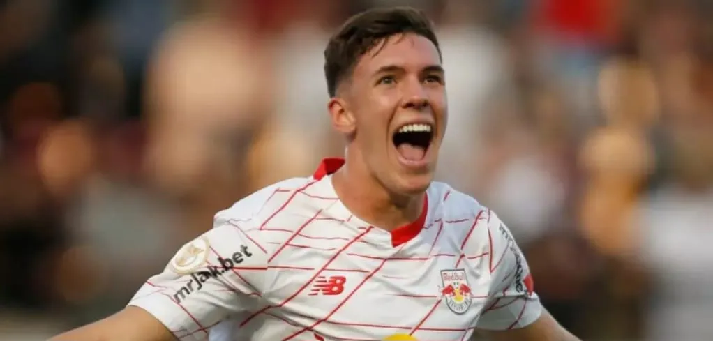 Internacional avalia atacante do Bragantino para reforçar elenco