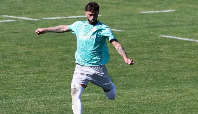 Alexander Barboza faz sua estreia em atividade com o elenco do Palmeiras
