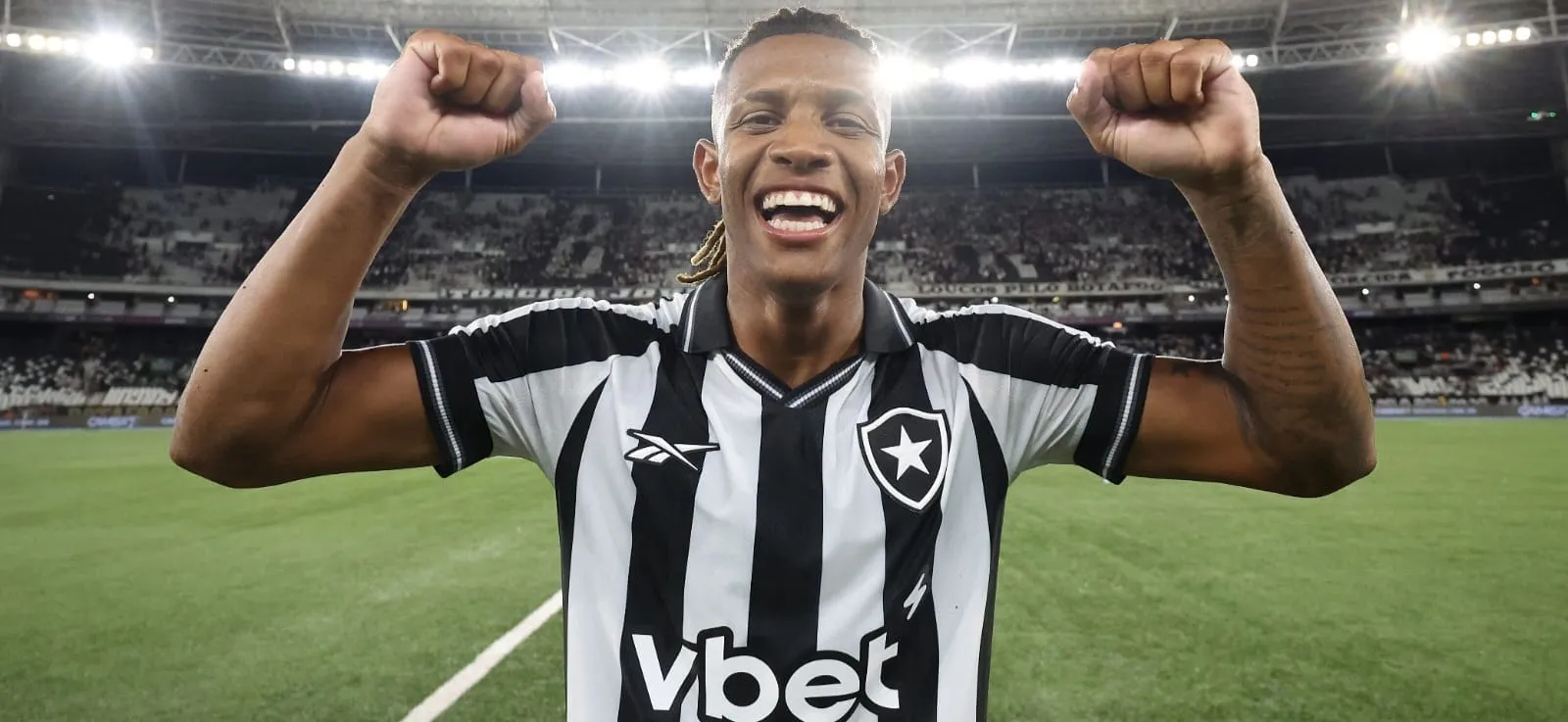 Botafogo provoca Palmeiras em ação de futebol brasileiro após marca de Danilo