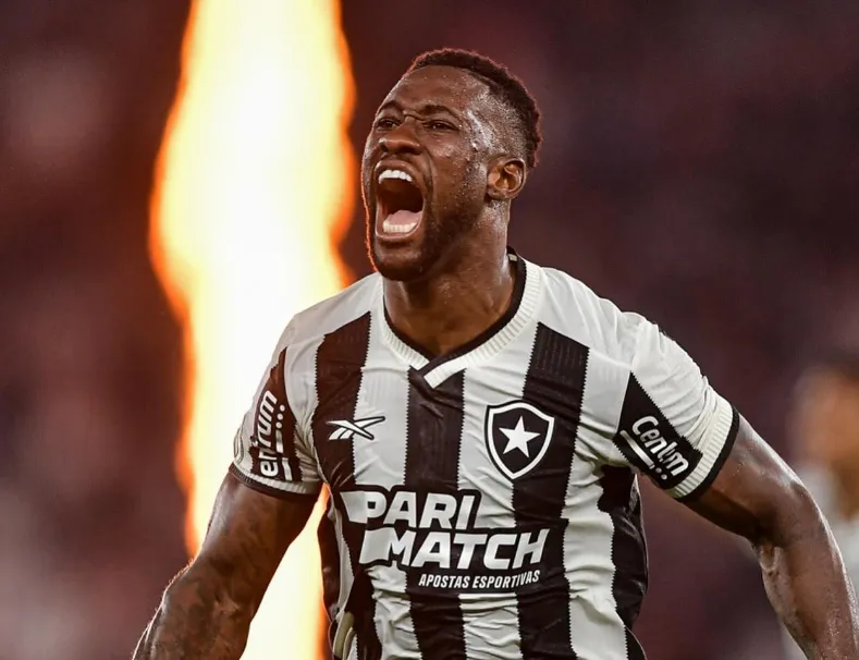 Botafogo rescinde com Bastos, zagueiro campeão da Libertadores