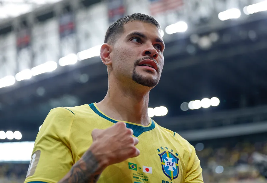 Bruno Guimarães pode deixar o Newcastle por clube inglês