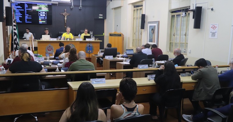 Câmara aprova medidas para aumentar transparência em emendas parlamentares e aprimorar gestão da dívida ativa