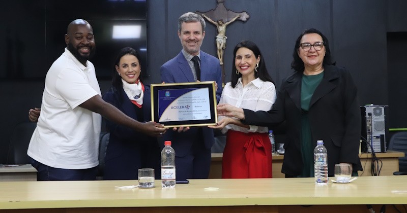 Câmara Municipal homenageia a feira Acelera+ com Diploma de Honra ao Mérito