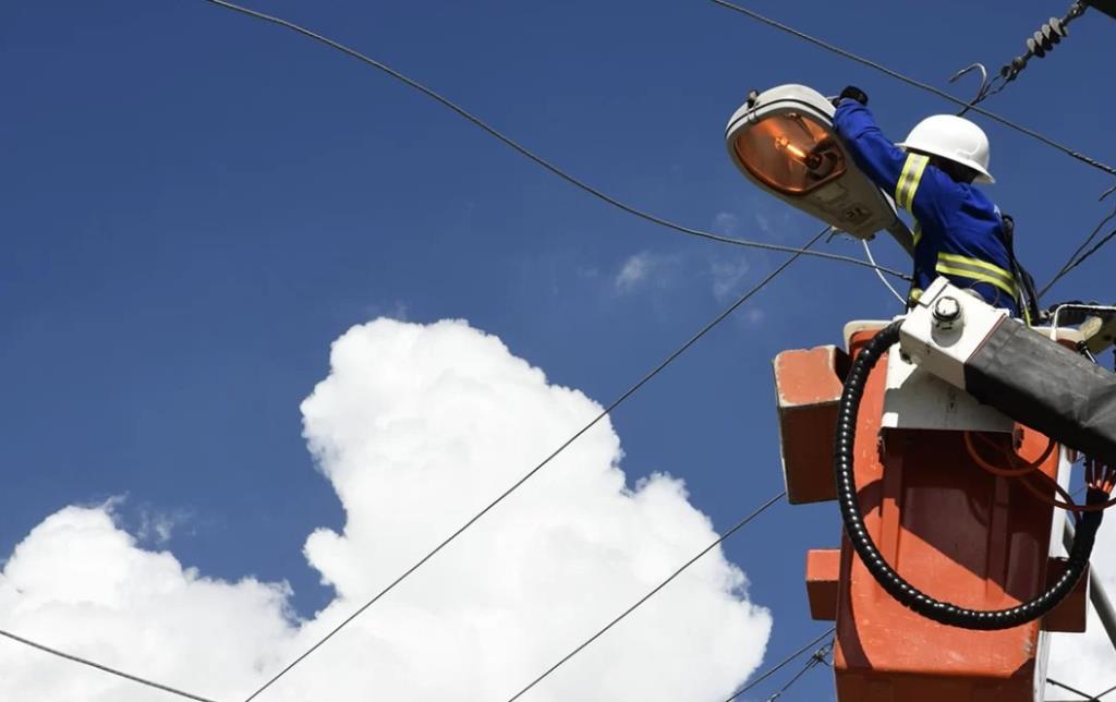 Campanha dia D #EletricidadeMata foca na prevenção de acidentes de trabalho com a rede elétrica