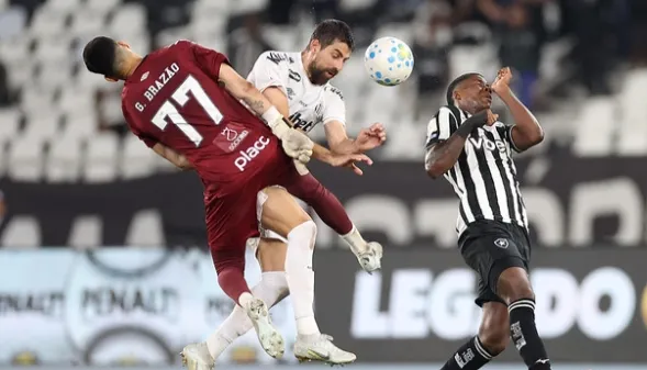 O retorno do Brasileirão: um choque de realidade com baixo nível técnico