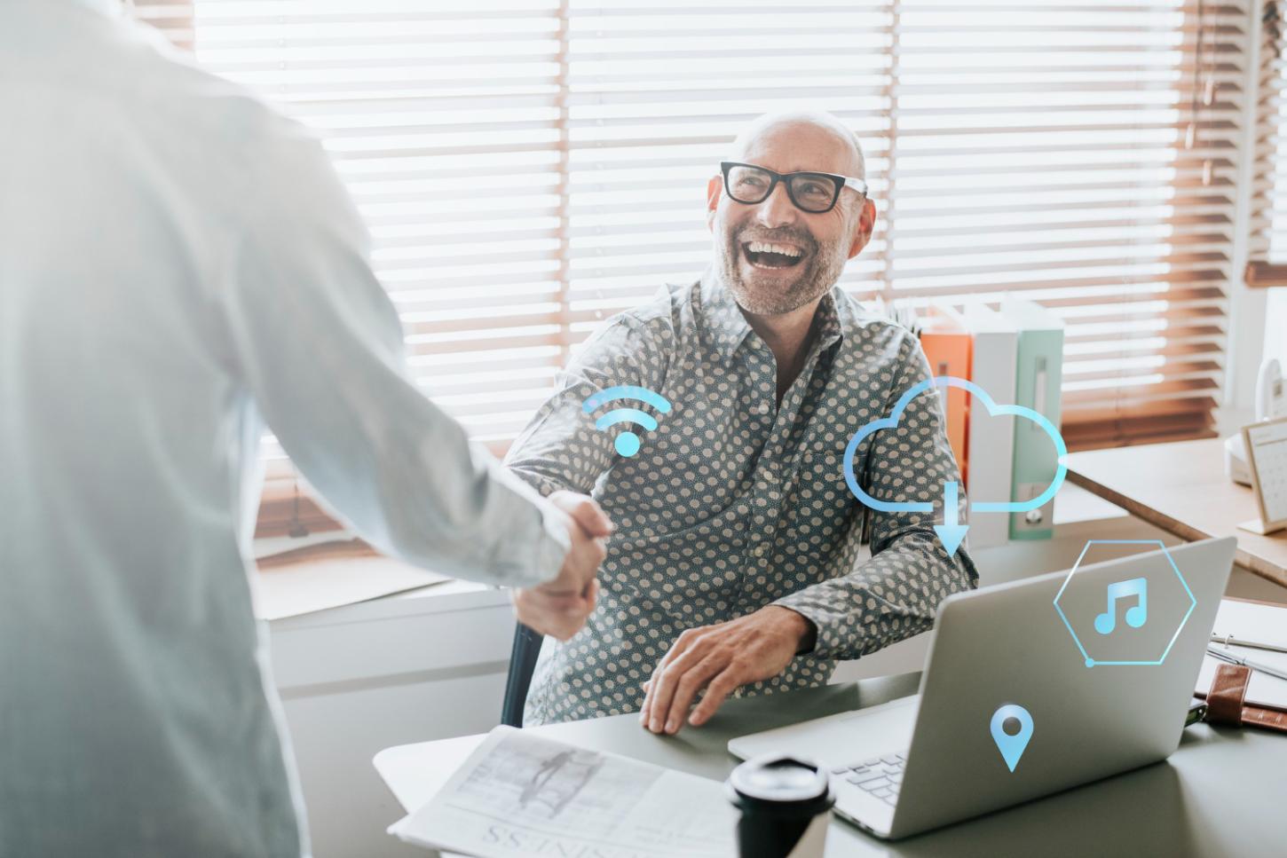Dados e inteligência artificial transformam a forma como empresas conquistam clientes na internet