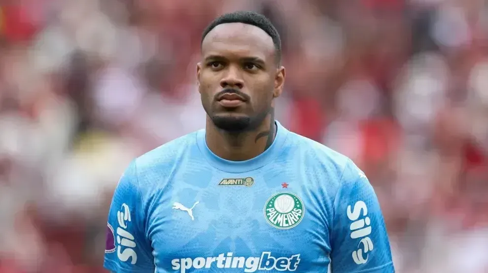 Marcos apoia Carlos Miguel após erro em jogo contra o Atlético-MG
