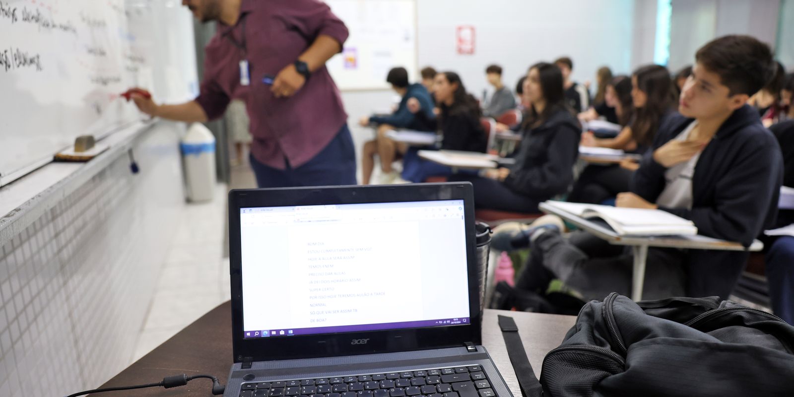 Inscritos pré-selecionados no Fies devem complementar dados até segunda