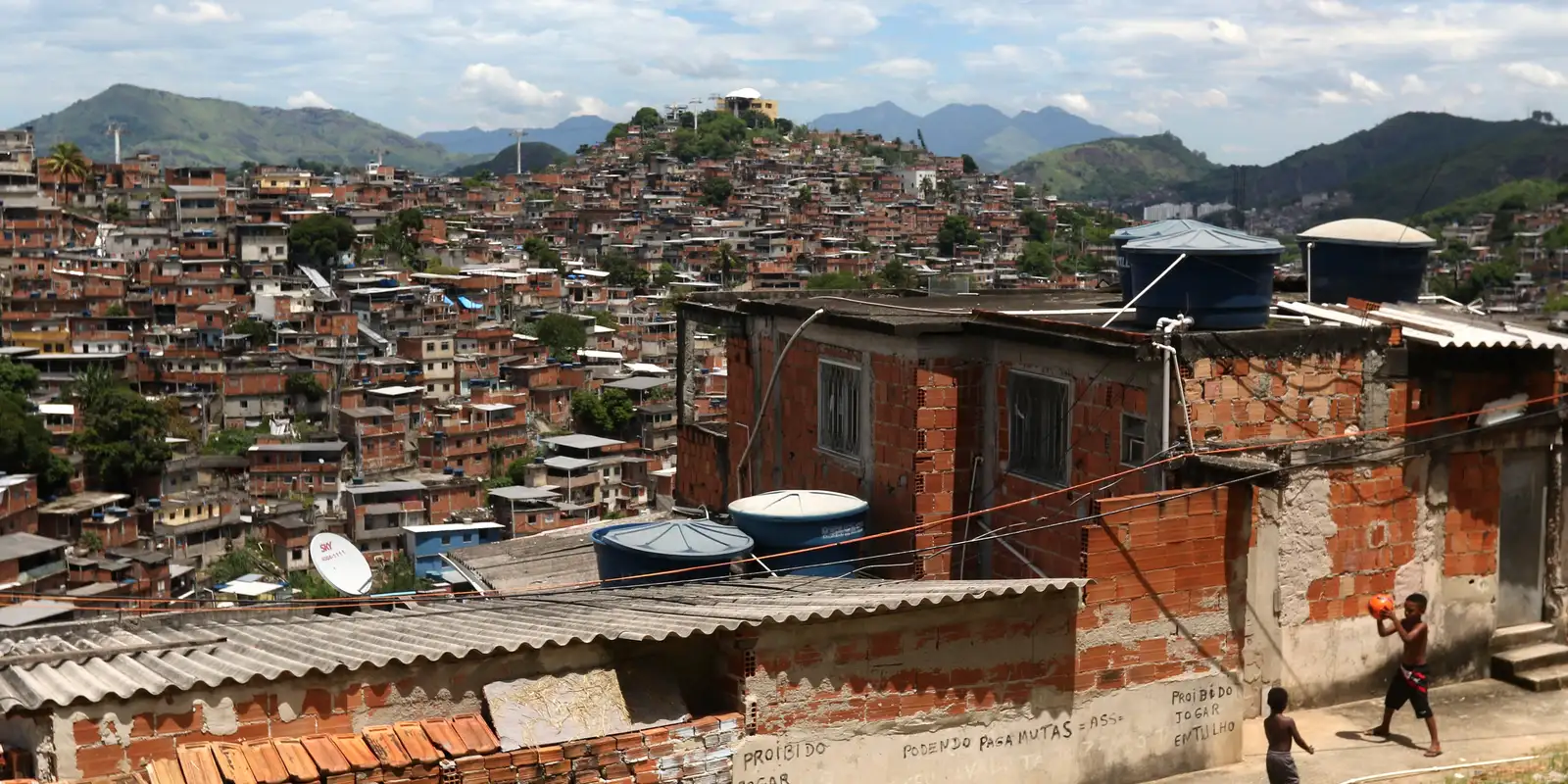 Estudo aponta que raça, gênero e origem definem a mobilidade social no Brasil