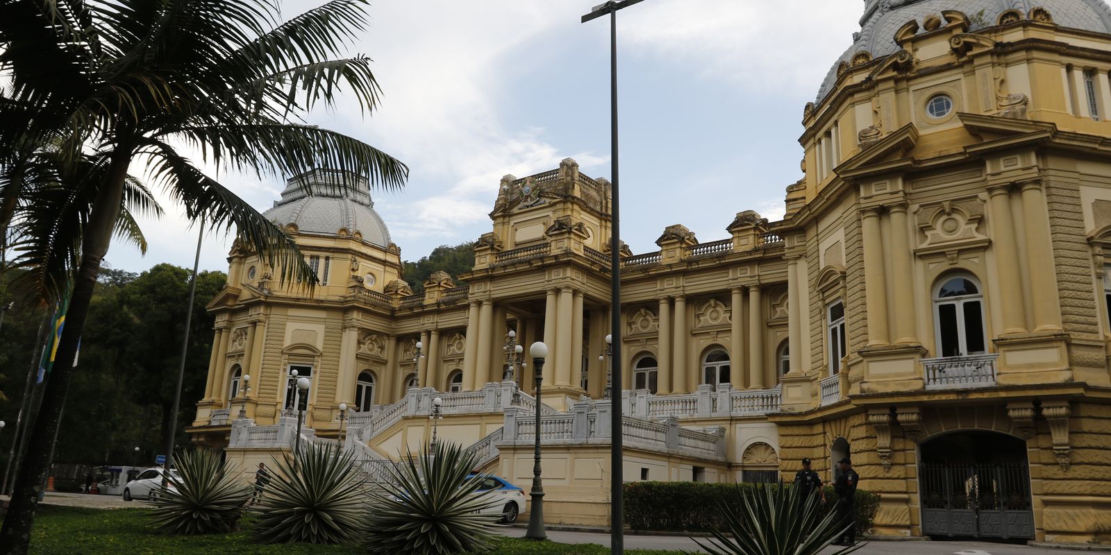 Governo do Rio exonera comissionados e reestrutura Instituto Rio Metrópole