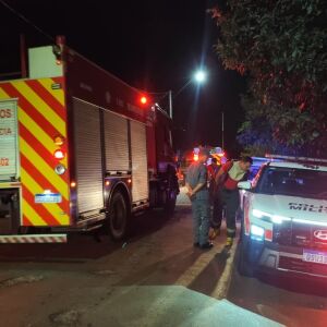 Incêndio em São Carlos mobiliza bombeiros e polícia na sexta-feira