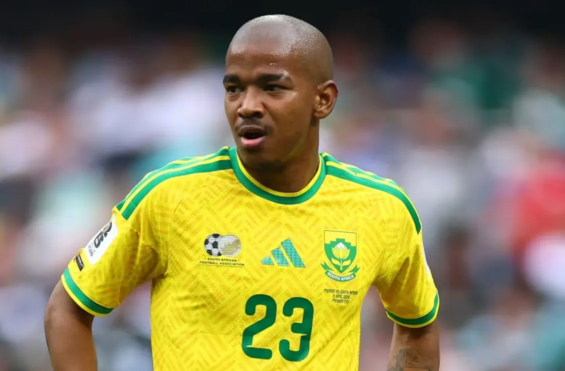 Jayden Adams, meia da África do Sul que disputou a Copa do Mundo, falece aos 25 anos