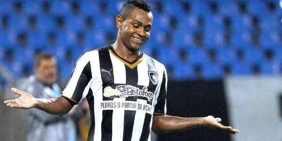 Jobson, ex-Botafogo, reforça clube para torneio amador em Dianópolis