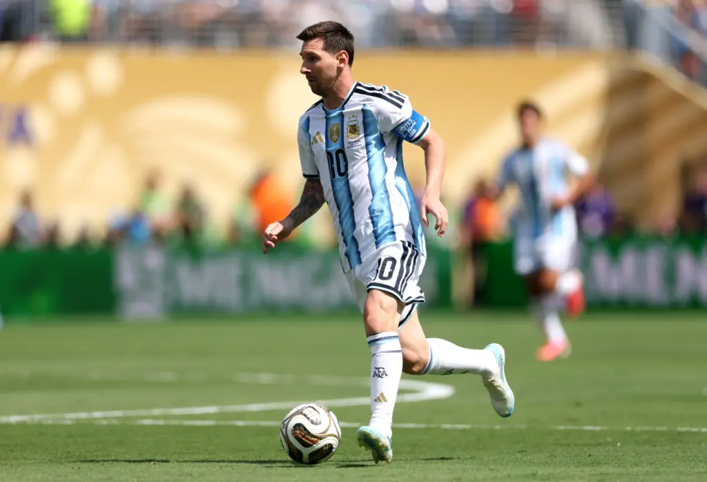 Messi encerra sua trajetória em Copas do Mundo com 21 gols e um legado histórico