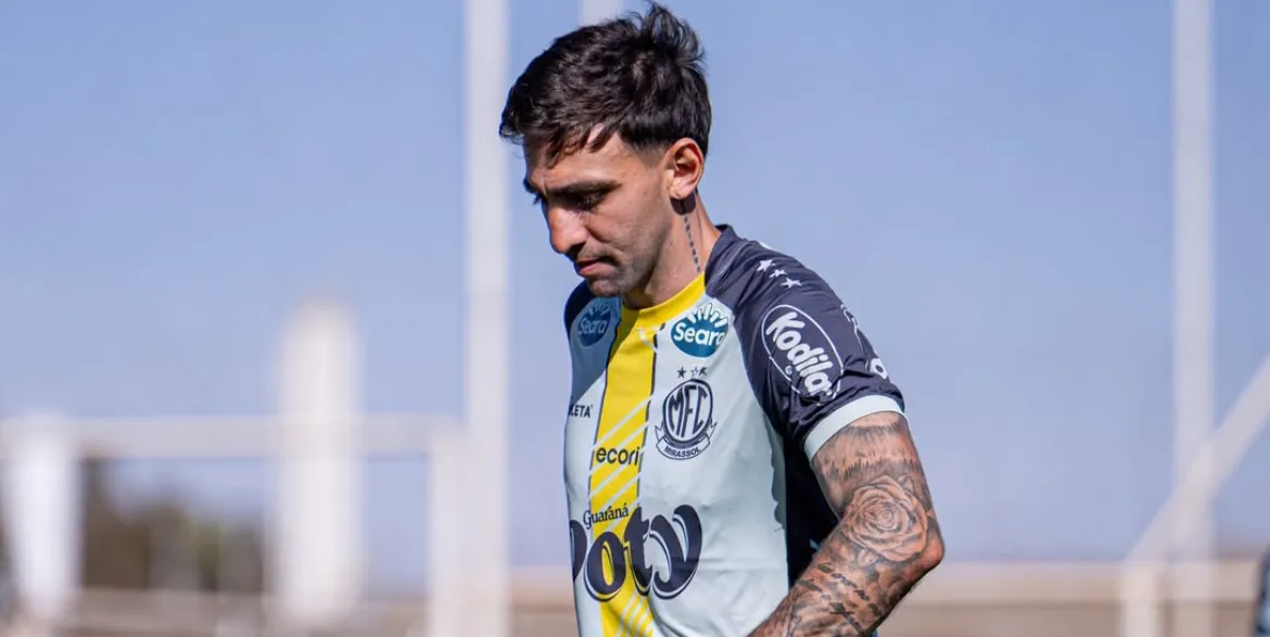 Gustavo Mosquito regularizado no BID e pronto para possível estreia no Mirassol contra o Vasco