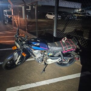 Guarda Municipal de São Carlos localiza motocicleta adulterada após ser arremessada em ribanceira