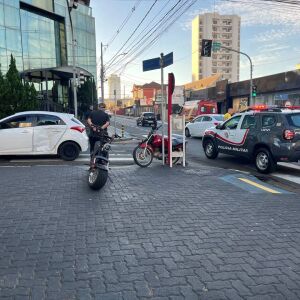 Motociclista fica ferida em acidente de trânsito na região central