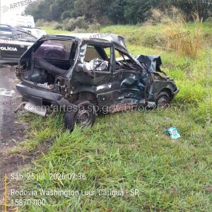 Motorista morre em grave acidente na Washington Luís após colisão com caminhão