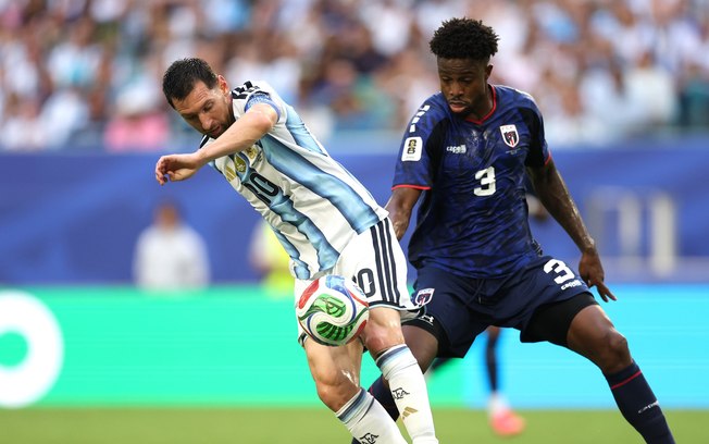 Argentina vence Cabo Verde na prorrogação com brilho de Messi