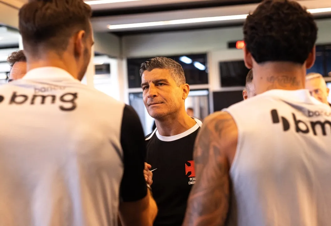 Pedro Emanuel assume o Vasco e projeta tirar o clube do Z-4 do Brasileirão