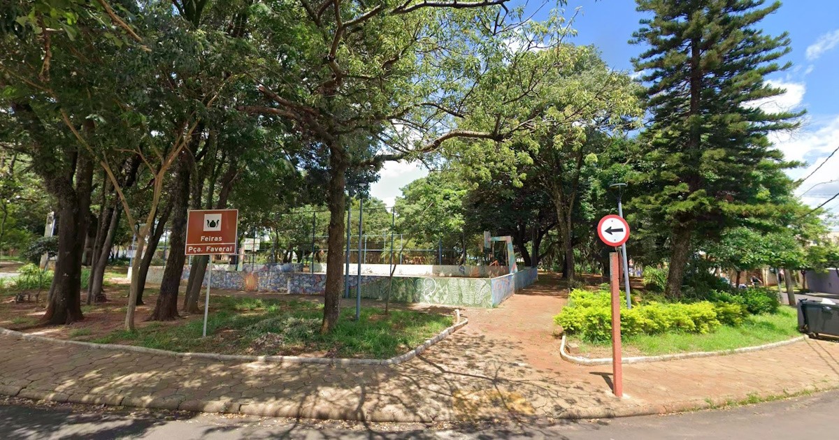 Moradores pedem manutenção urgente na Praça do Faveral