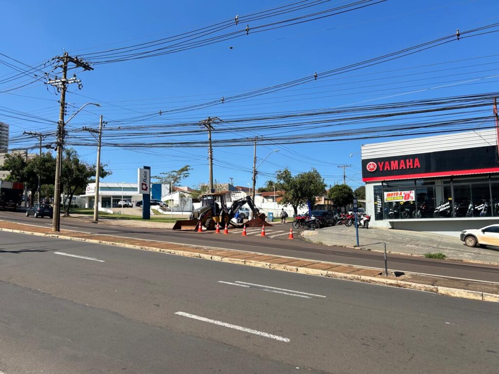 Daae afeta abastecimento de água no Morumbi e interdita trânsito nesta terça