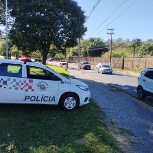 Homem é preso por tráfico de drogas em Itirapina após fuga e resistência à Polícia Militar