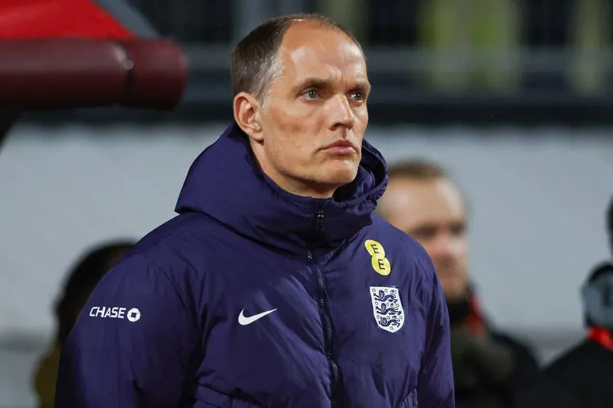 Técnico da Inglaterra critica arbitragem e vê pênalti polêmico contra o México