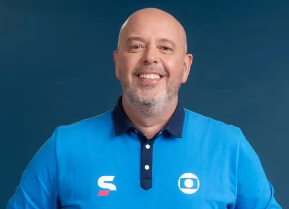 Alex escobar passa por cirurgia para retirada de tumor no Rio de Janeiro
