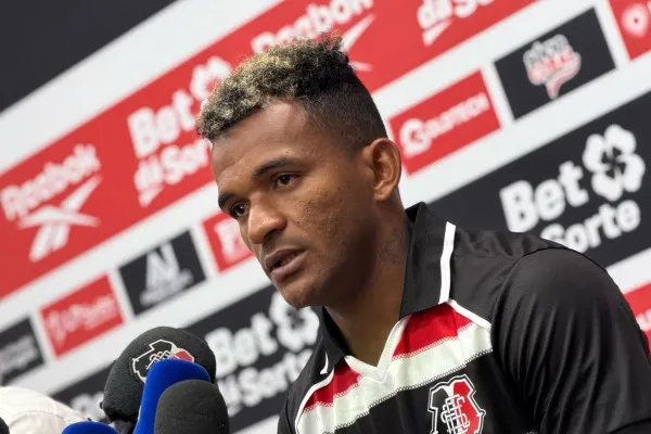 Alex Sandro celebra retorno a Pernambuco e projeta estreia no Santa Cruz