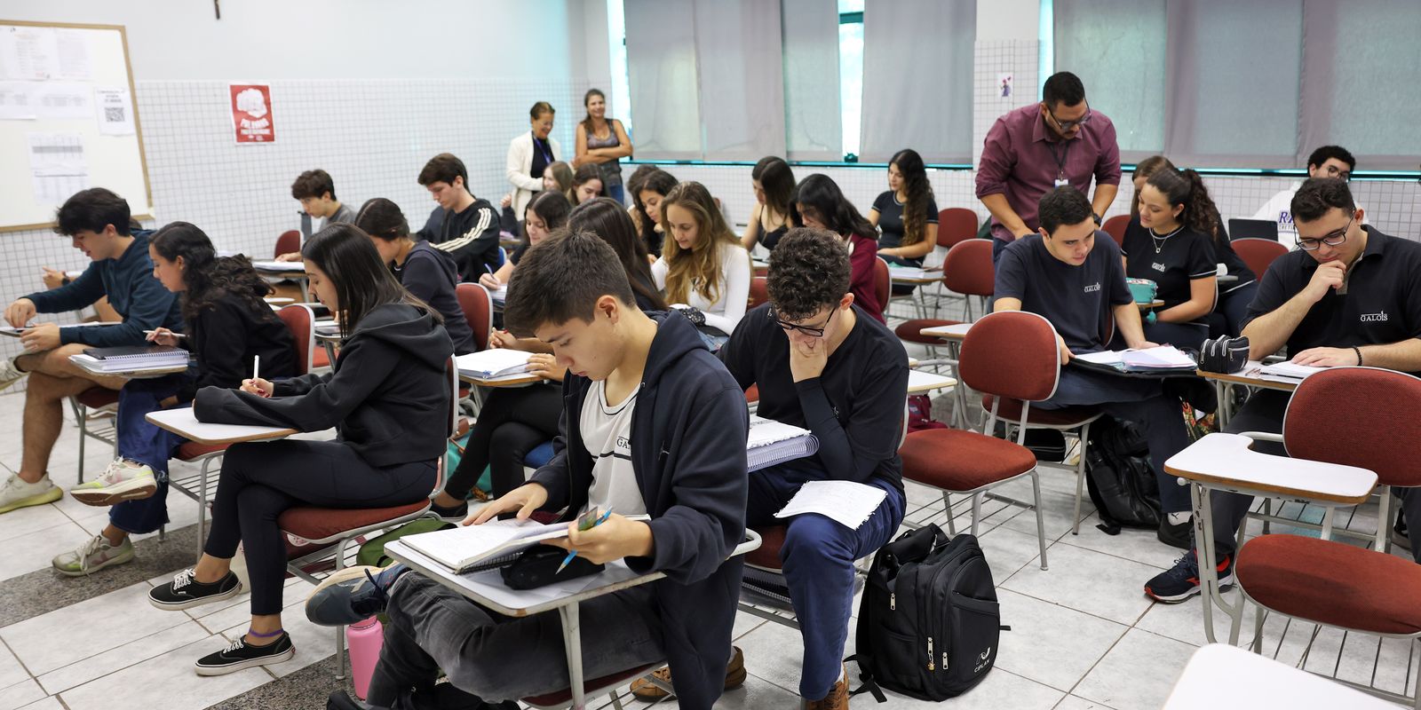 MEC libera bolsa permanência do Prouni de R$ 700 para alunos elegíveis