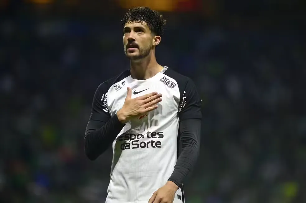 Gustavo Henrique apela por apoio após eliminação do Corinthians