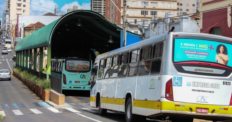 Trabalhadores exigem mais transporte coletivo na Via Expressa