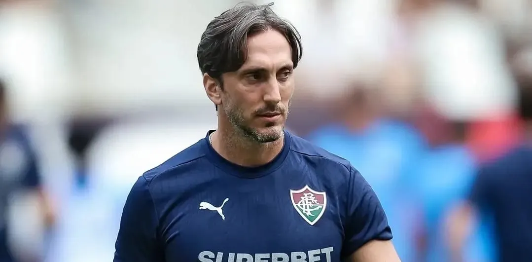 Atacante do Fluminense reage à demissão de Luís Zubeldía