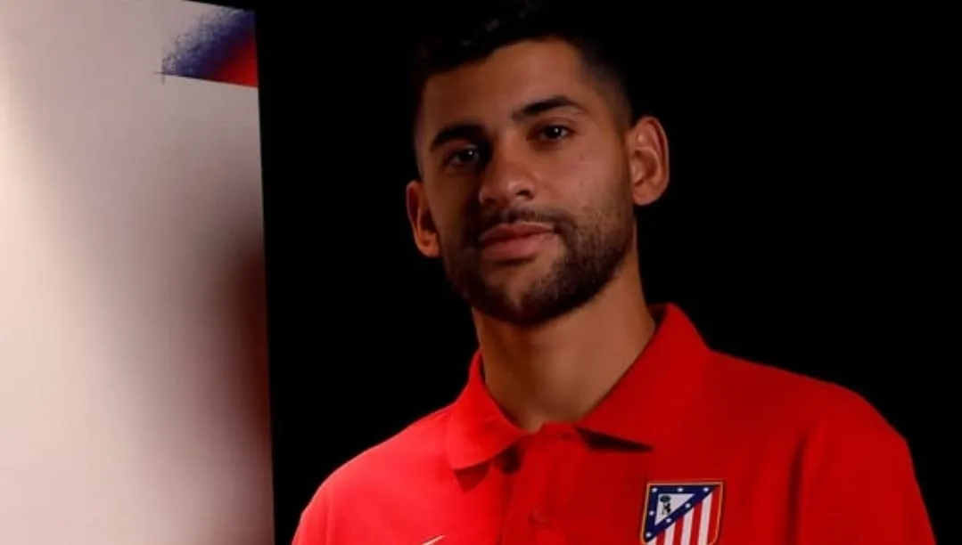 Atlético de Madrid confirma a contratação de Cristian Romero
