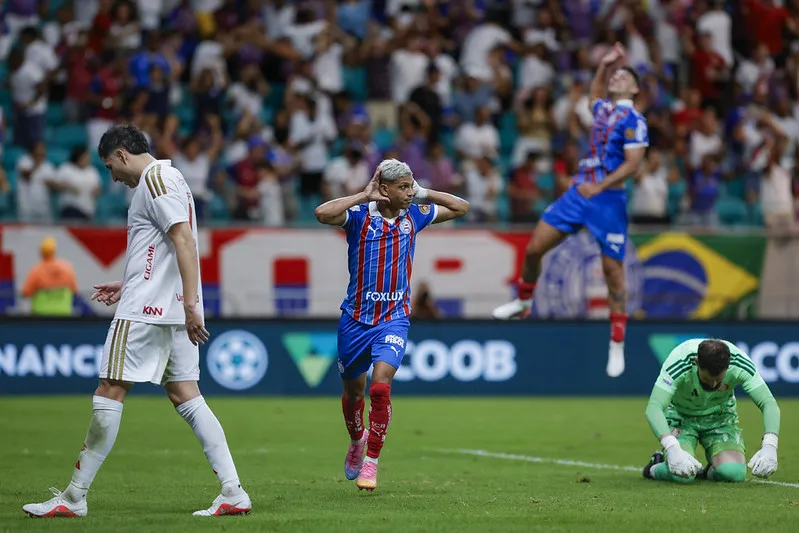 Bahia derrota o Internacional por 3 a 2 e empurra rival para o Z-4