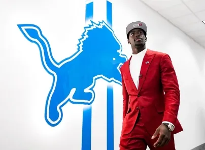 Campeão da NFL fecha com Terrion Arnold acusado de crimes graves