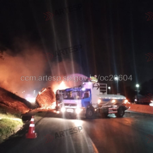 Pane elétrica causa incêndio na SP-310 e mobiliza bombeiros