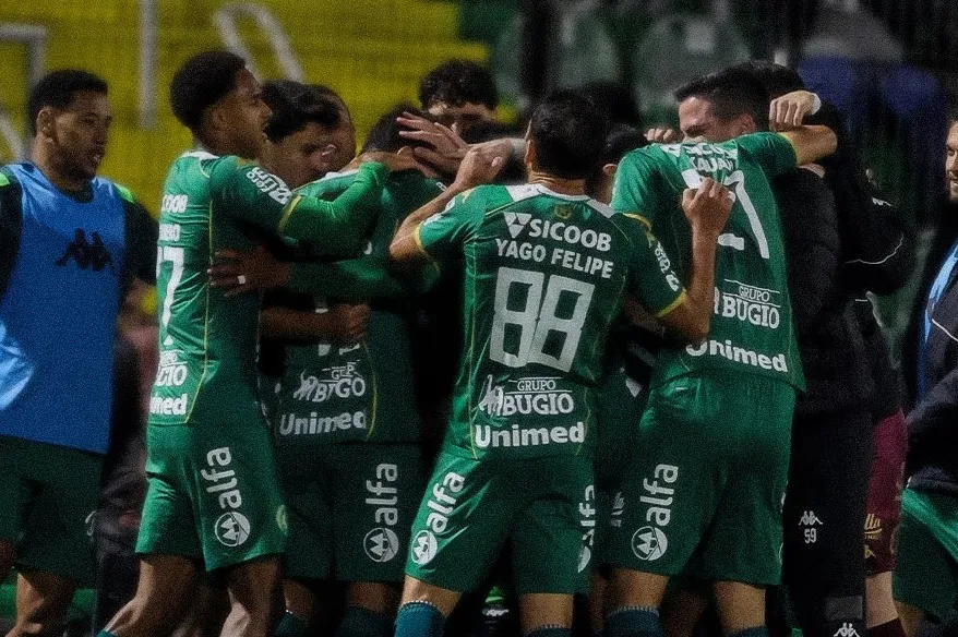 Chapecoense vence o São Paulo por 1 a 0 e encerra jejum histórico