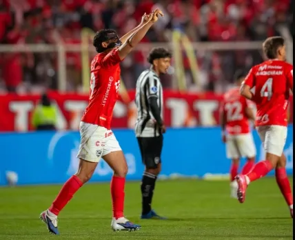 Botafogo sofre goleada histórica de 6 a 1 para o Cienciano na altitude