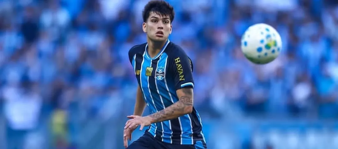 Racing envia proposta ao Grêmio para contratar o volante Leonel Pérez