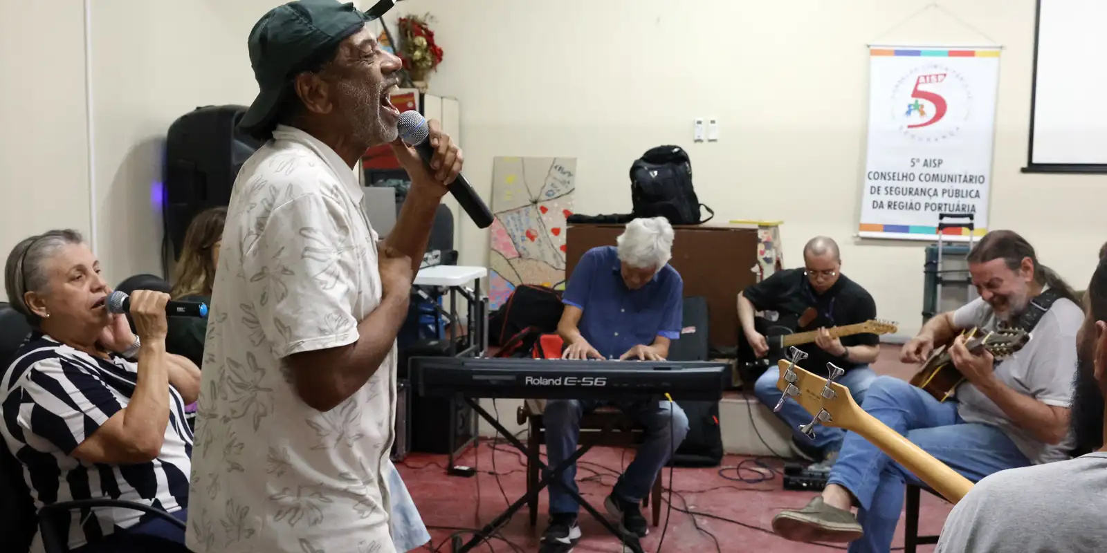 Banda Harmonia Enlouquece lança novo álbum e celebra 25 anos