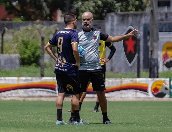 Cristian de Souza reencontra Botafogo-PB após demissão surpreendente