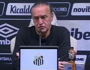 Cuca no Santos aposta em reação da equipe diante do Corinthians após goleada